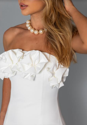Short Dress with Ruffles and Beads